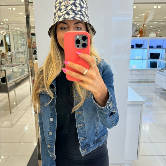 New moncler hat run! Logo mania nwt - Picture 2 of 2